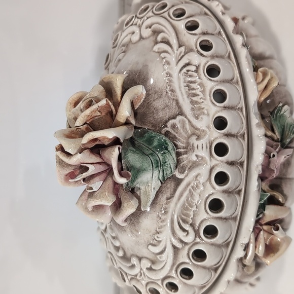 LARGE VINTAGE CAPODIMONTE PORCELAIN SOUP TUREEN BEAUTIFUL - Picture 14 of 16